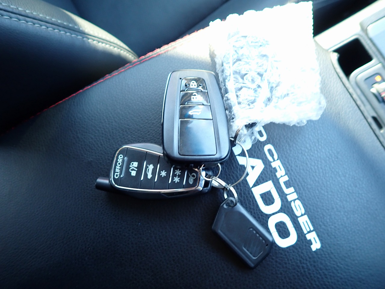 TOYOTA Land Cruiser Prado