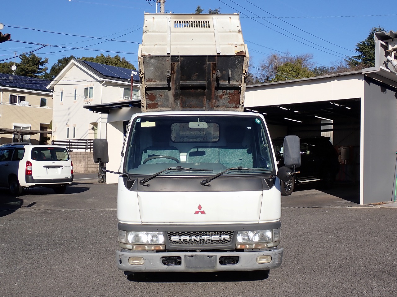 MITSUBISHI Canter
