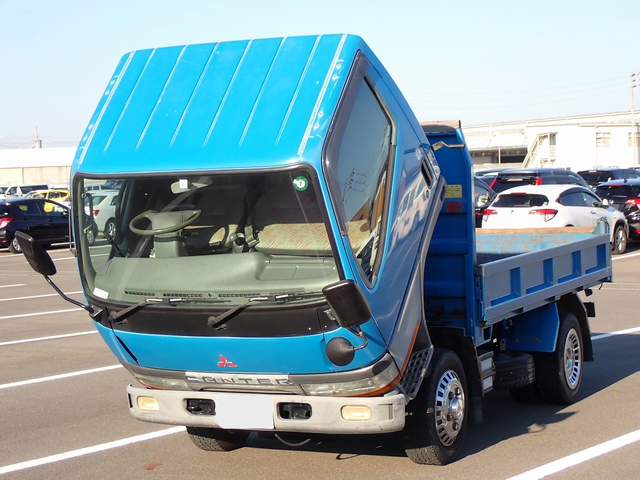 MITSUBISHI Canter