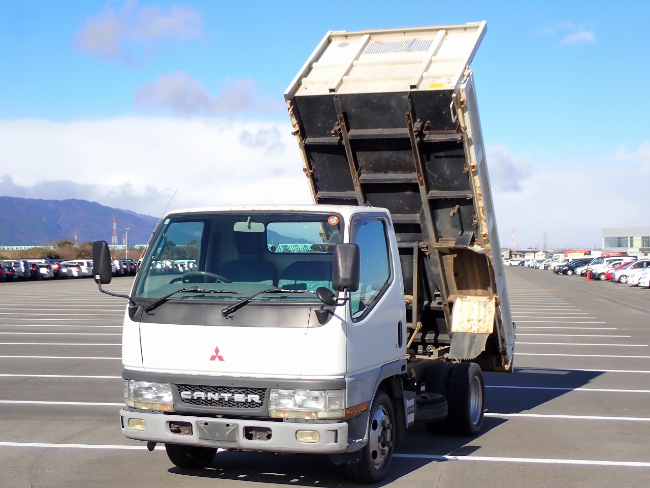 MITSUBISHI Canter