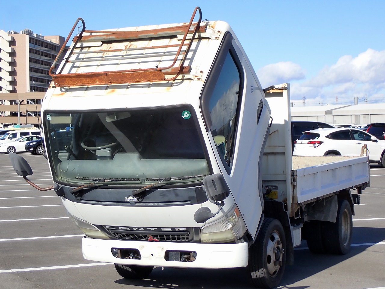 MITSUBISHI Canter