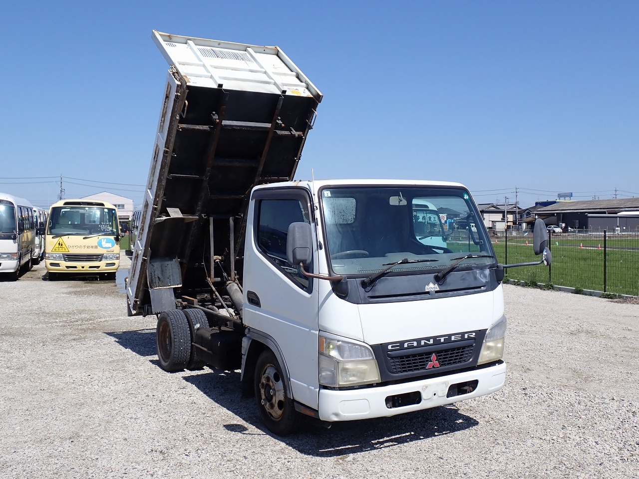 MITSUBISHI Canter