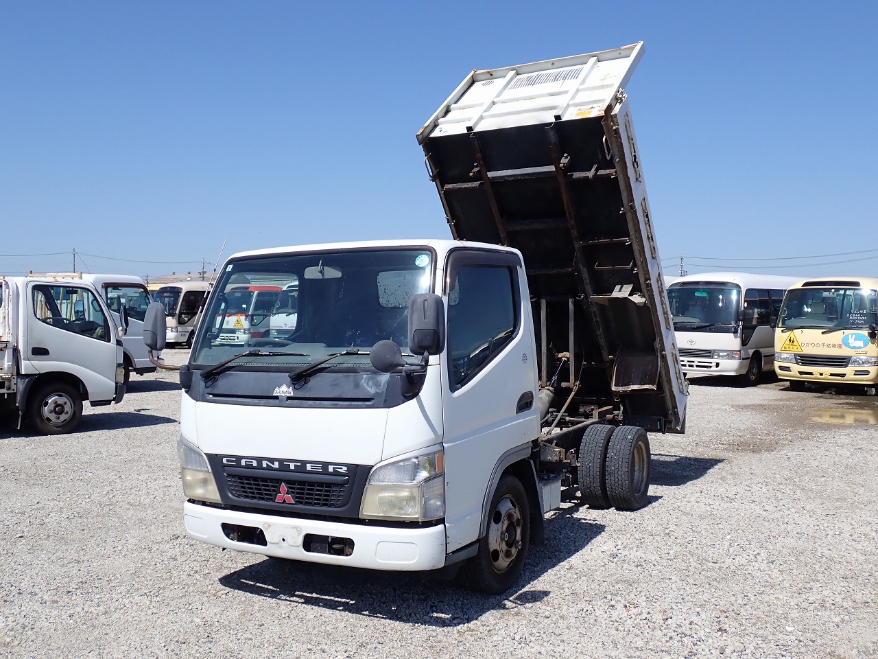 MITSUBISHI Canter