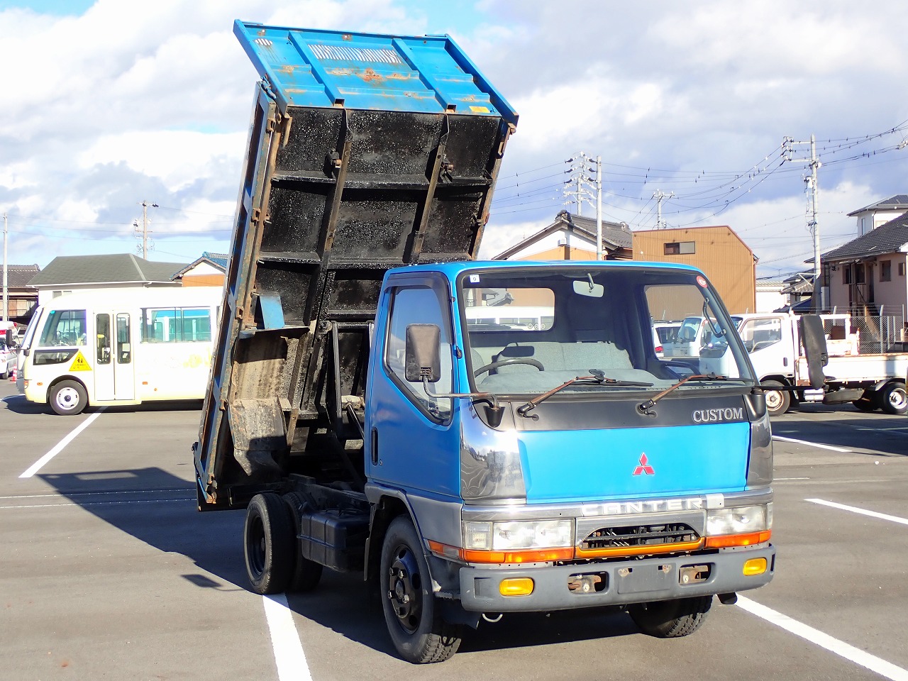 MITSUBISHI Canter