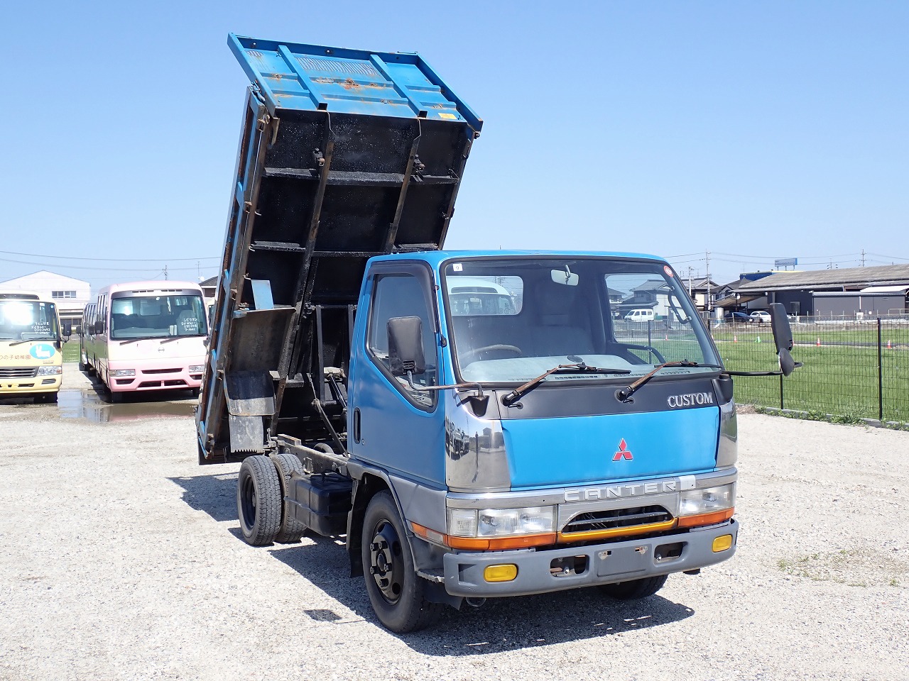 MITSUBISHI Canter