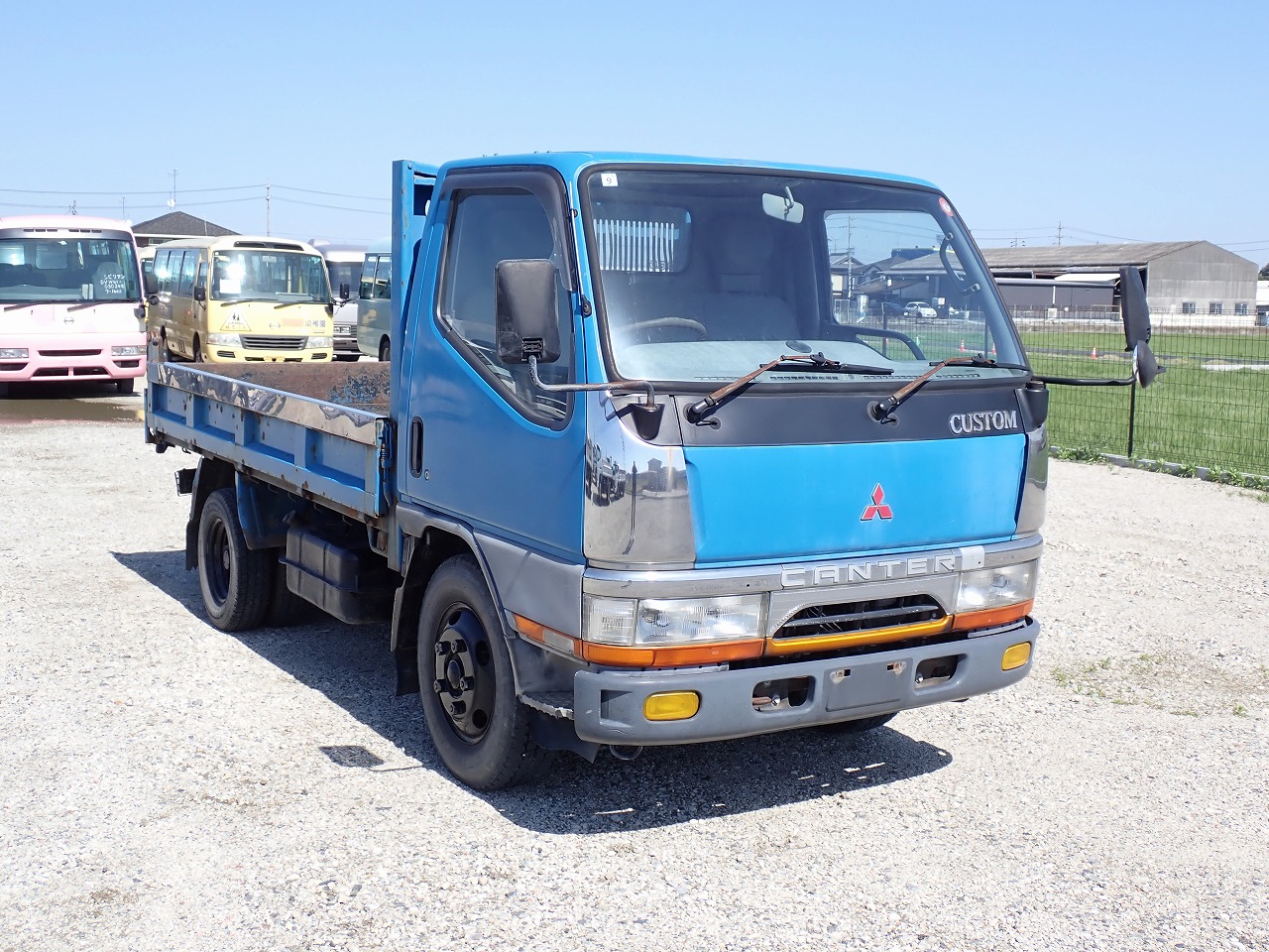 MITSUBISHI Canter