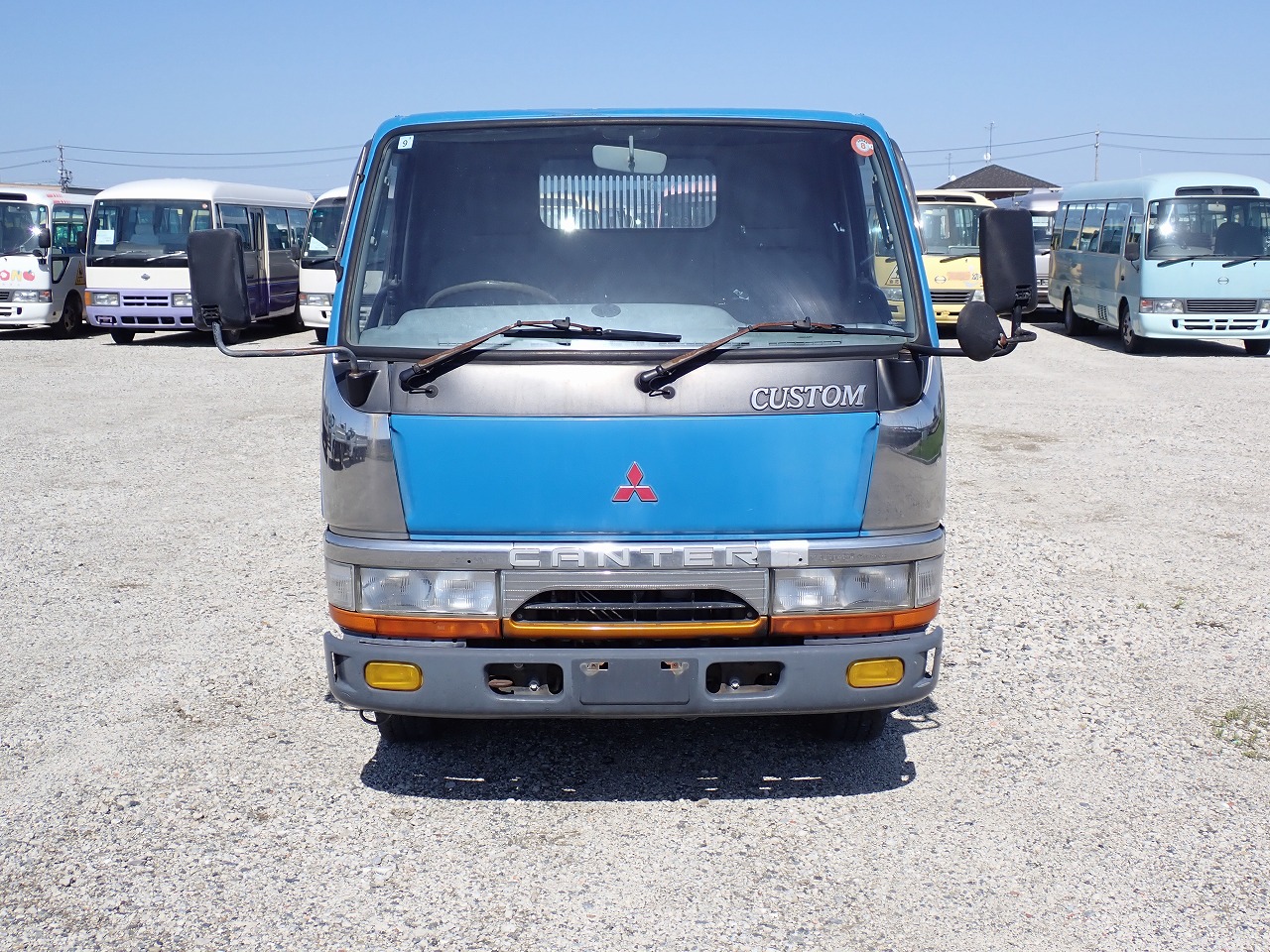 MITSUBISHI Canter