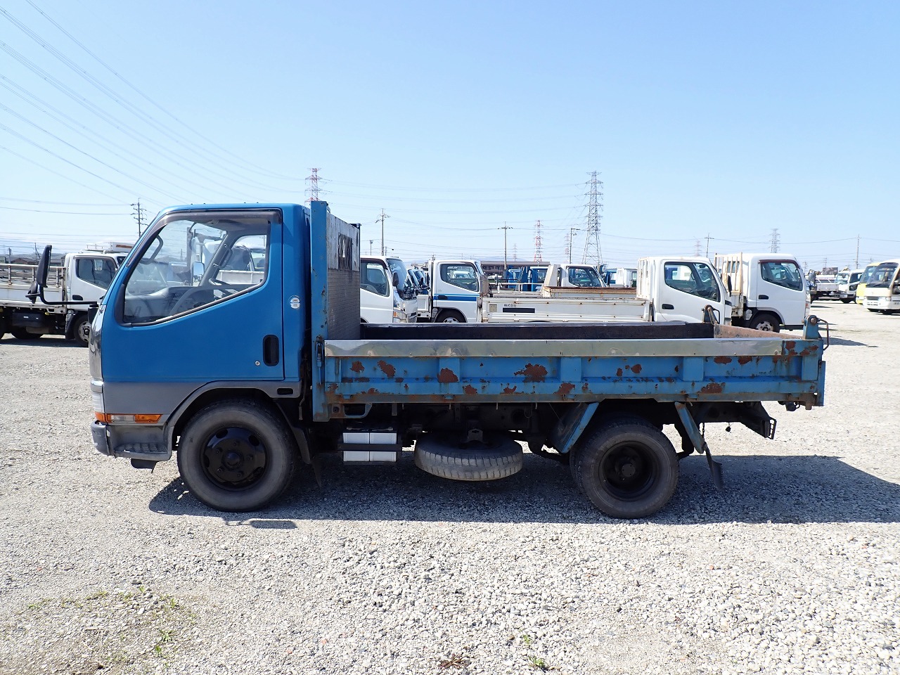 MITSUBISHI Canter