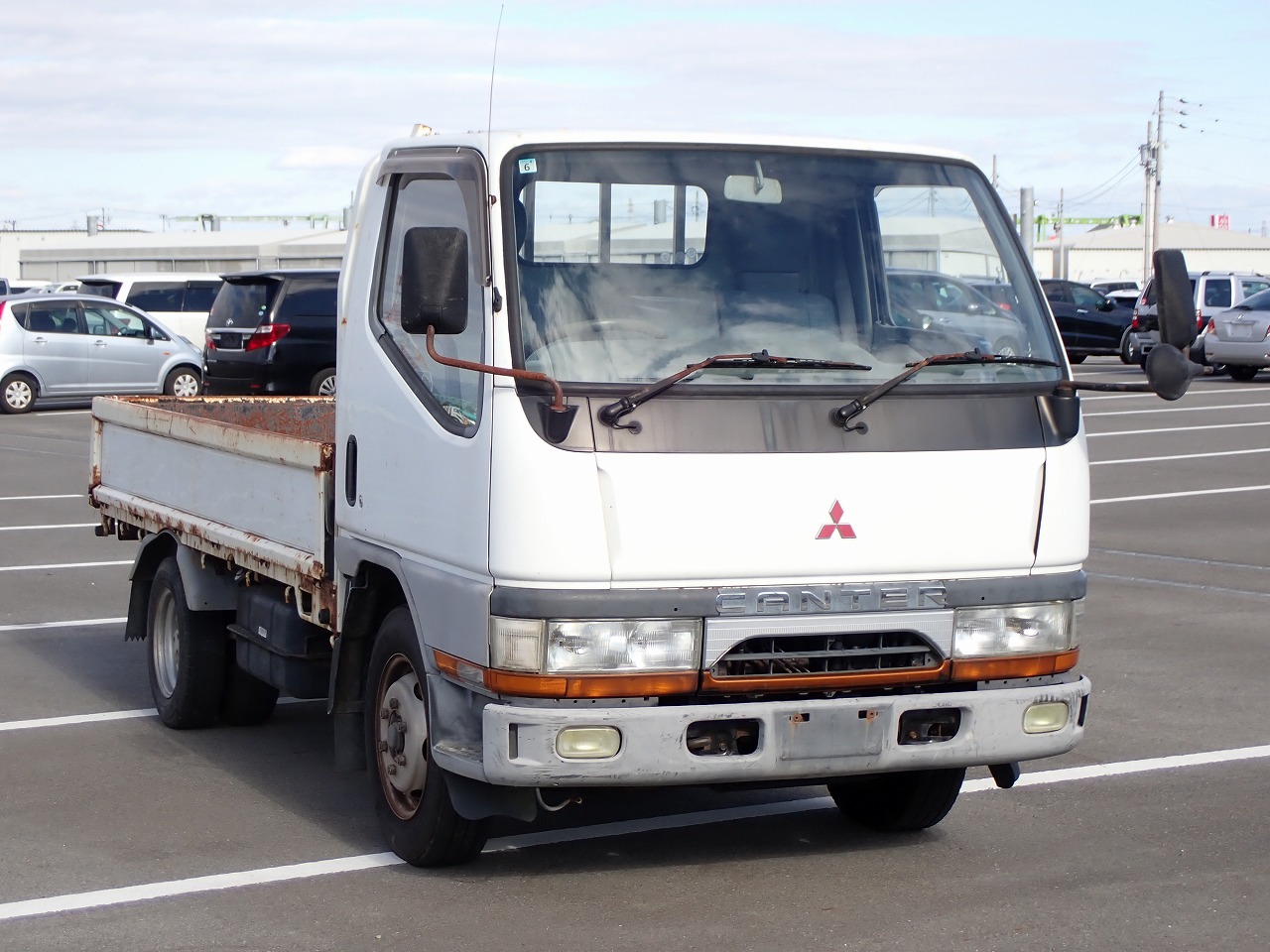 MITSUBISHI Canter