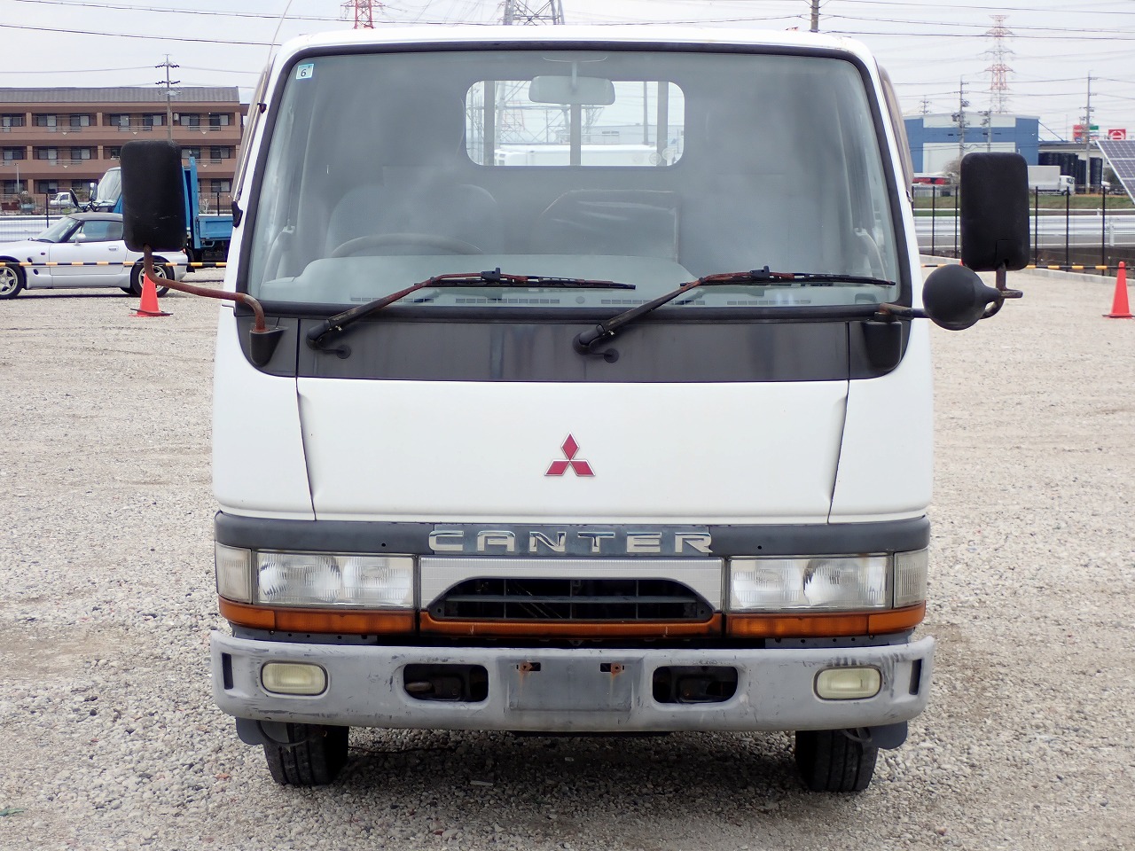 MITSUBISHI Canter