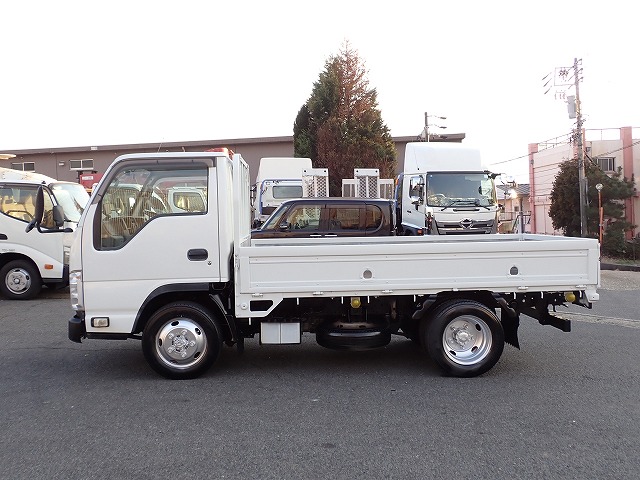 ISUZU Elf Truck