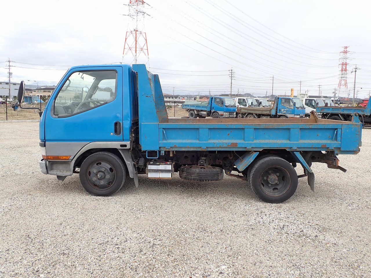 MITSUBISHI Canter