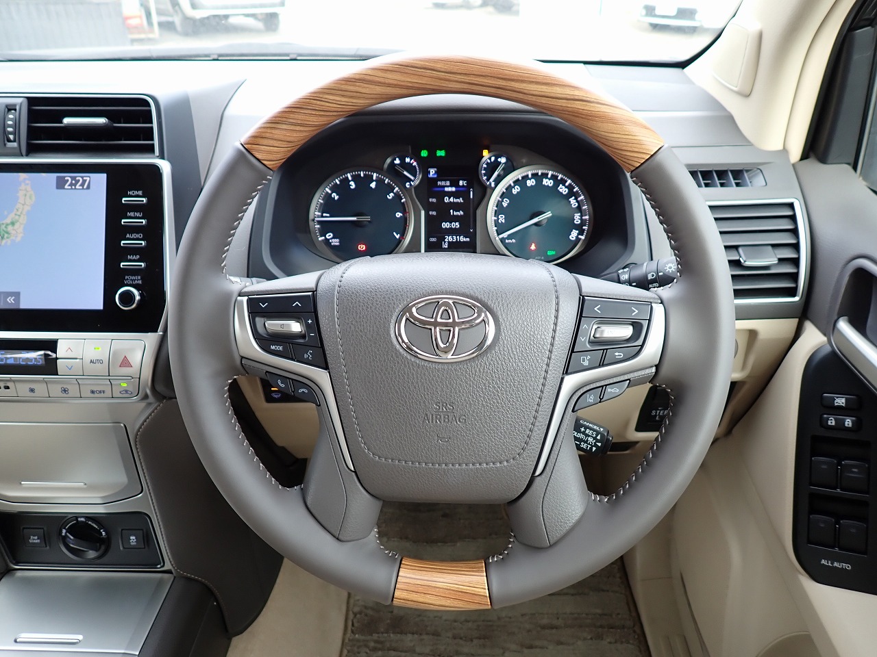 TOYOTA Land Cruiser Prado