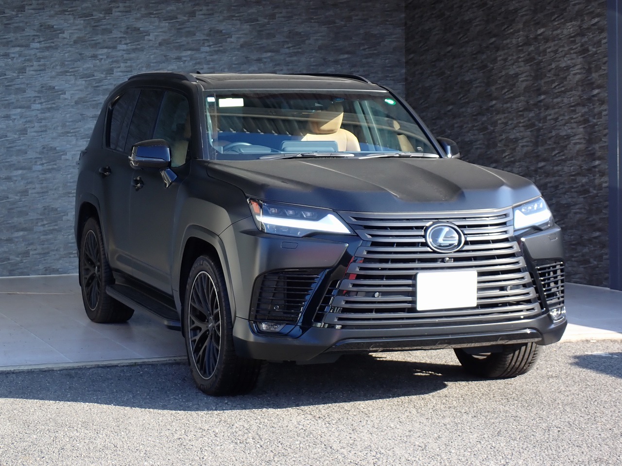 LEXUS LX