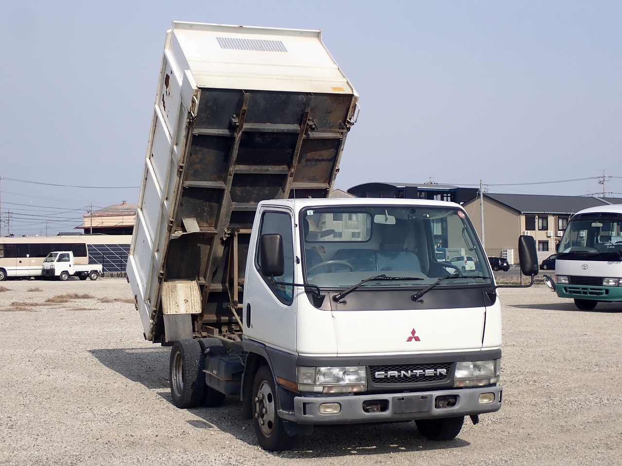 MITSUBISHI Canter