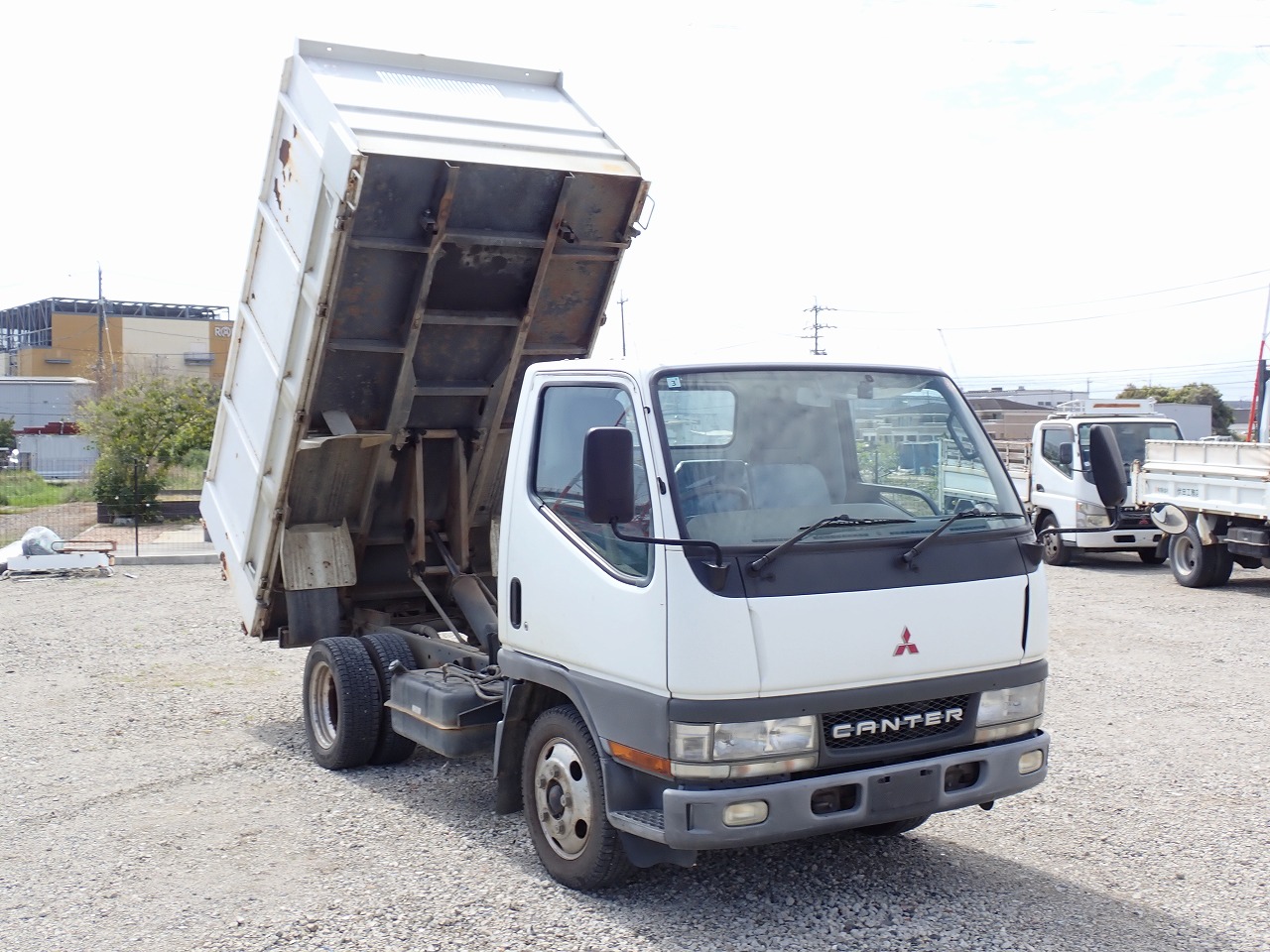 MITSUBISHI Canter
