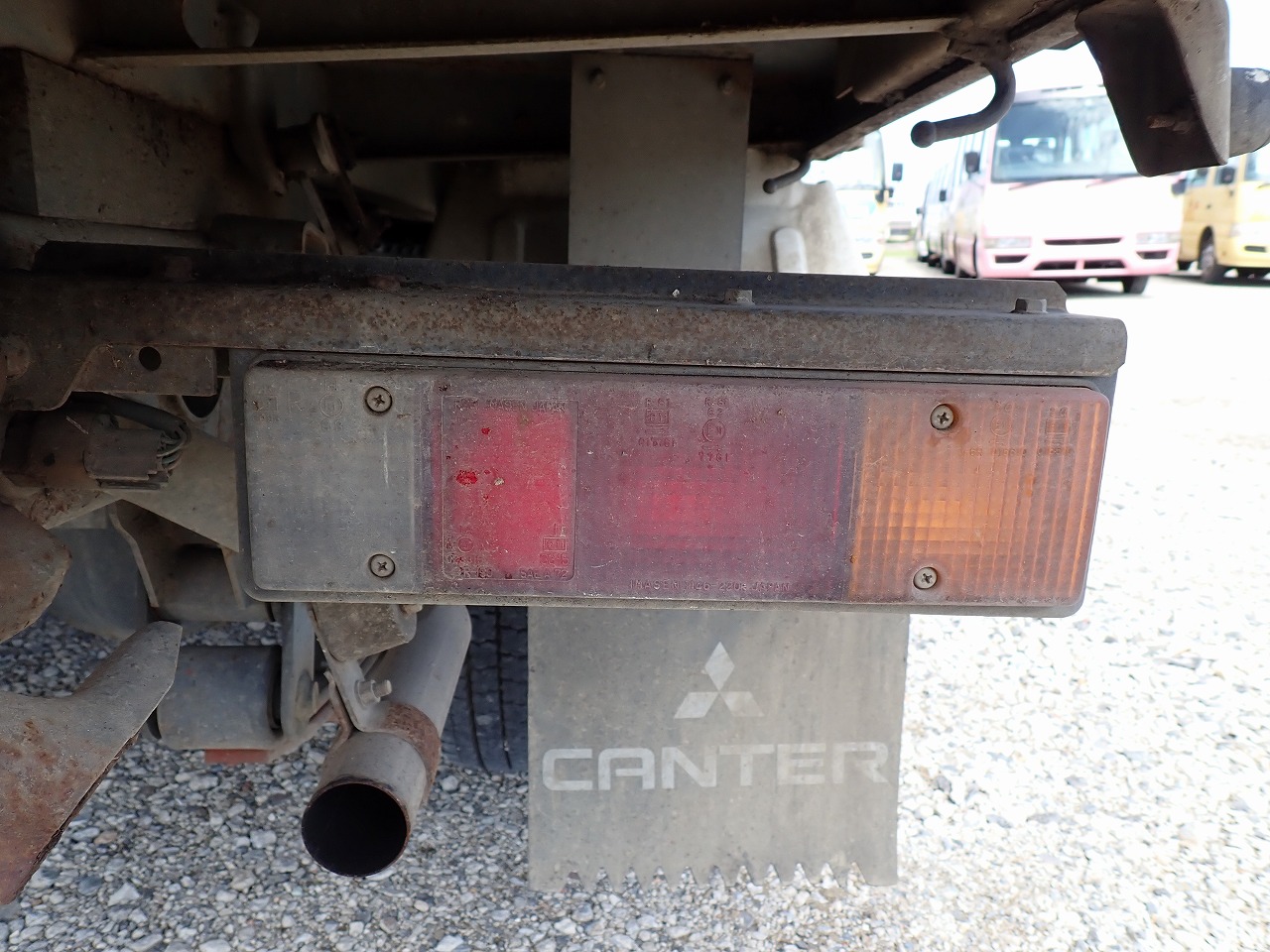 MITSUBISHI Canter