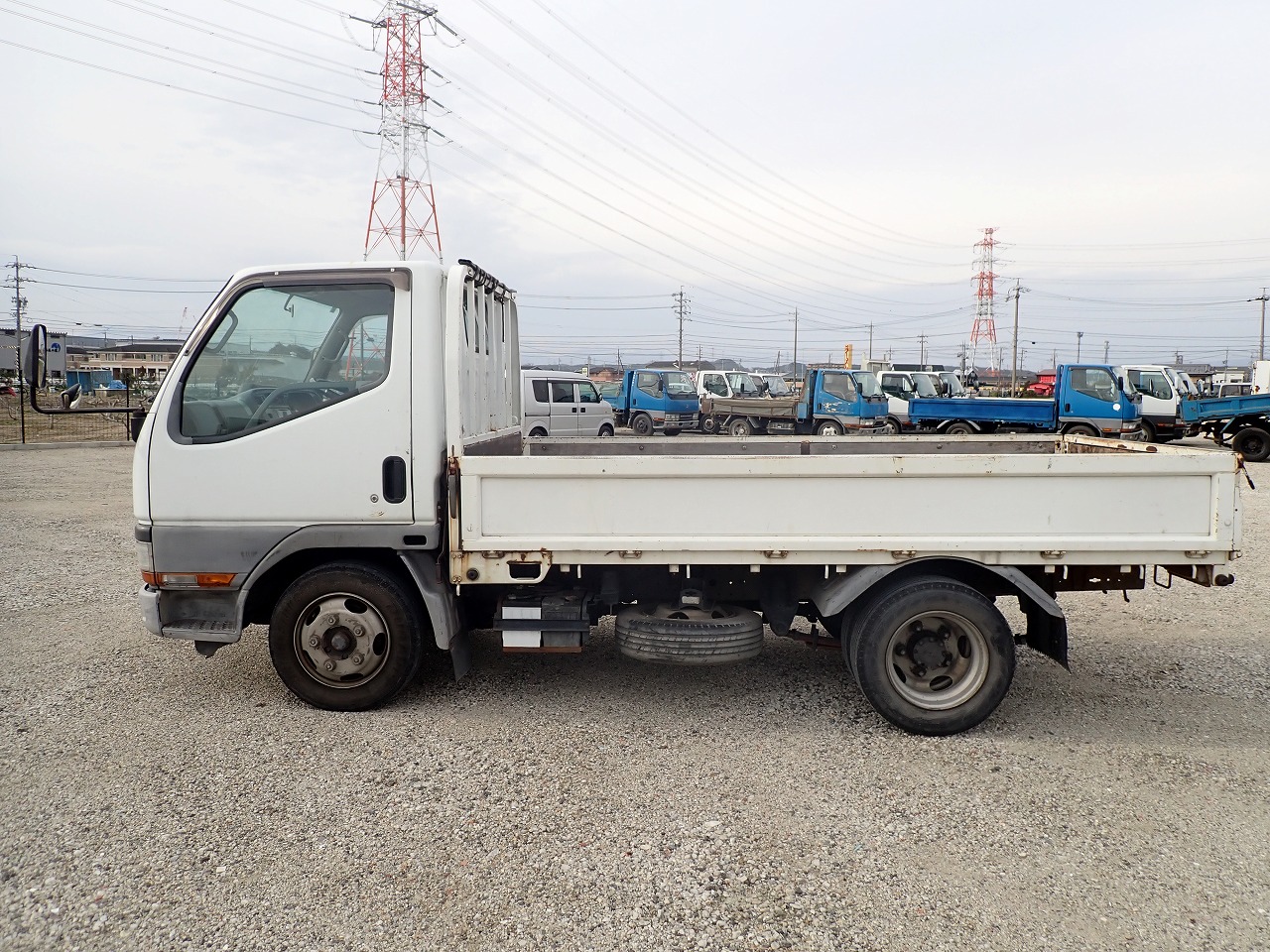 MITSUBISHI Canter