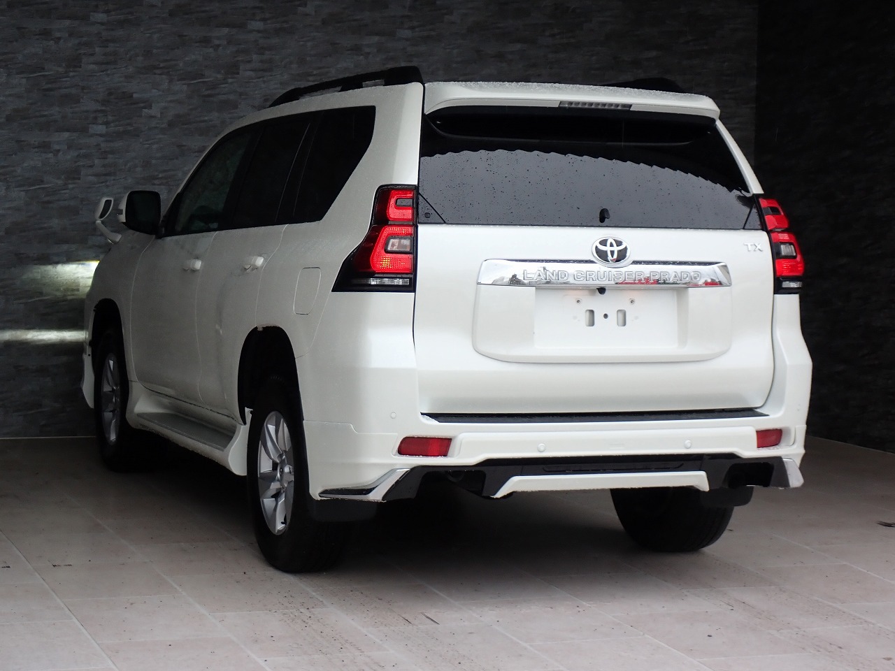 TOYOTA Land Cruiser Prado
