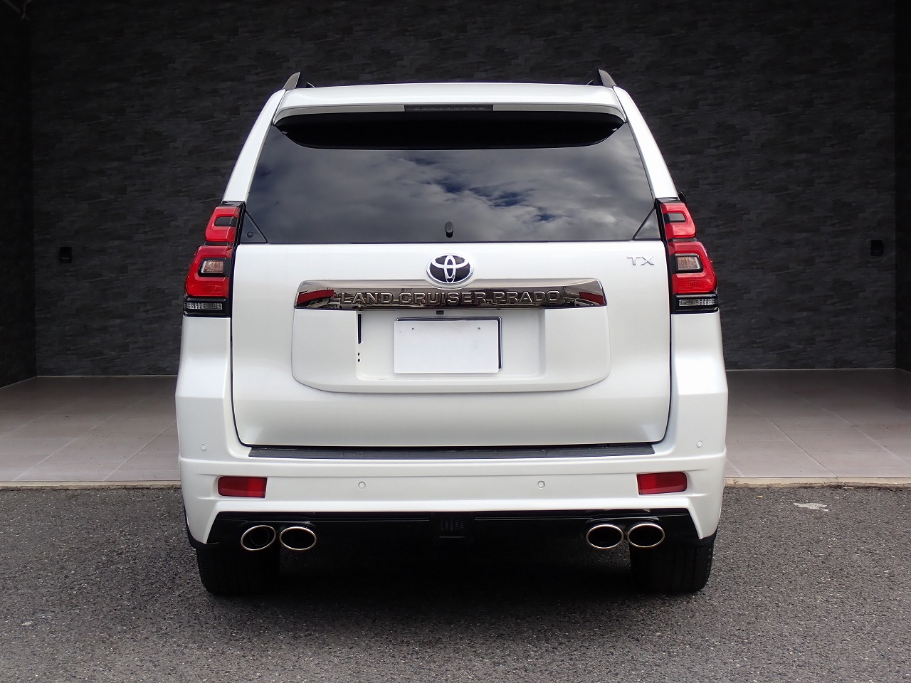 TOYOTA Land Cruiser Prado