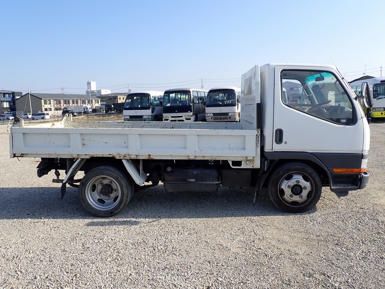 MITSUBISHI Canter