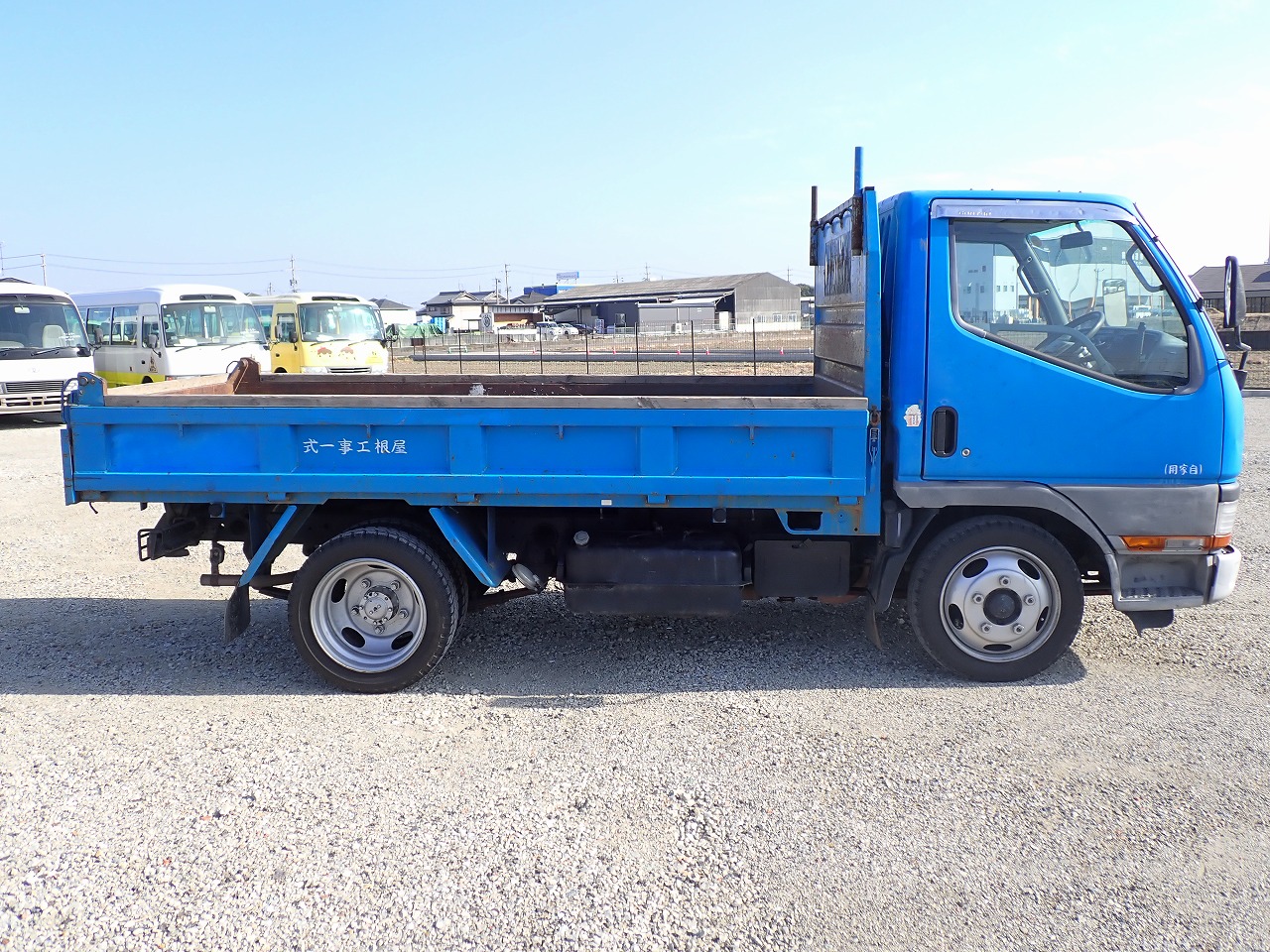 MITSUBISHI Canter