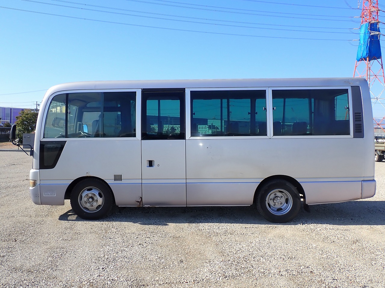 NISSAN Civilian Bus