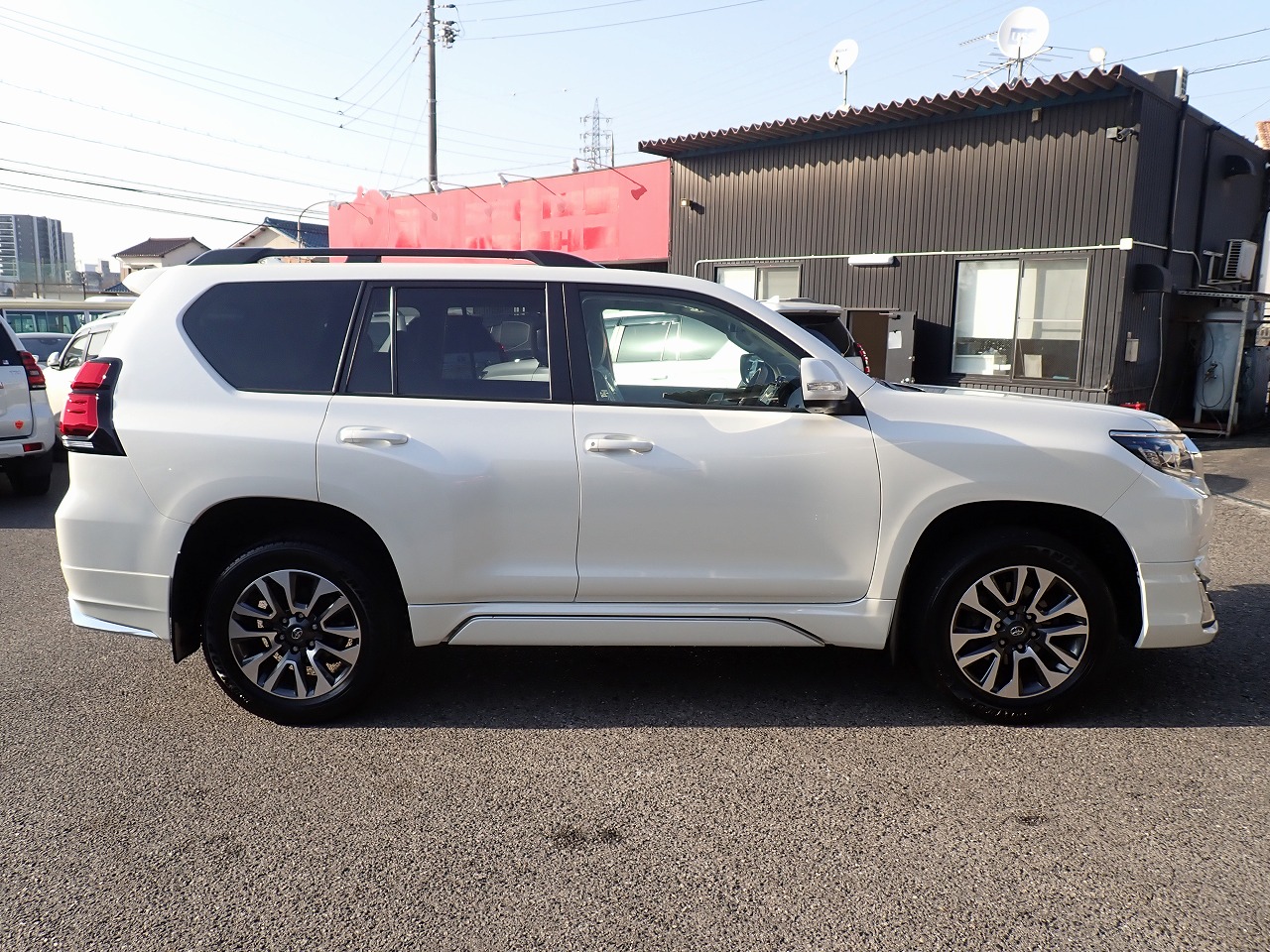 TOYOTA Land Cruiser Prado