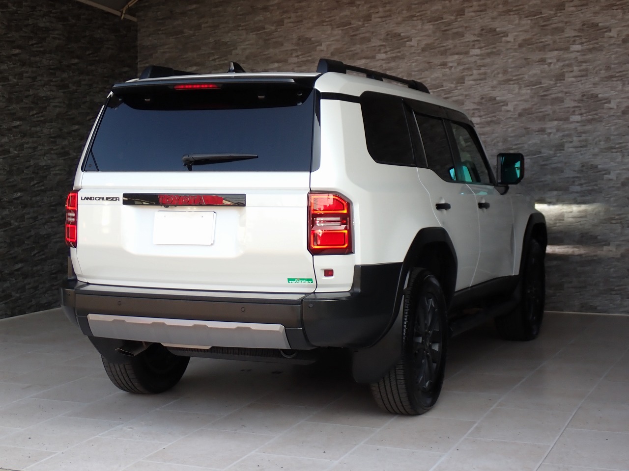 TOYOTA Land Cruiser 250