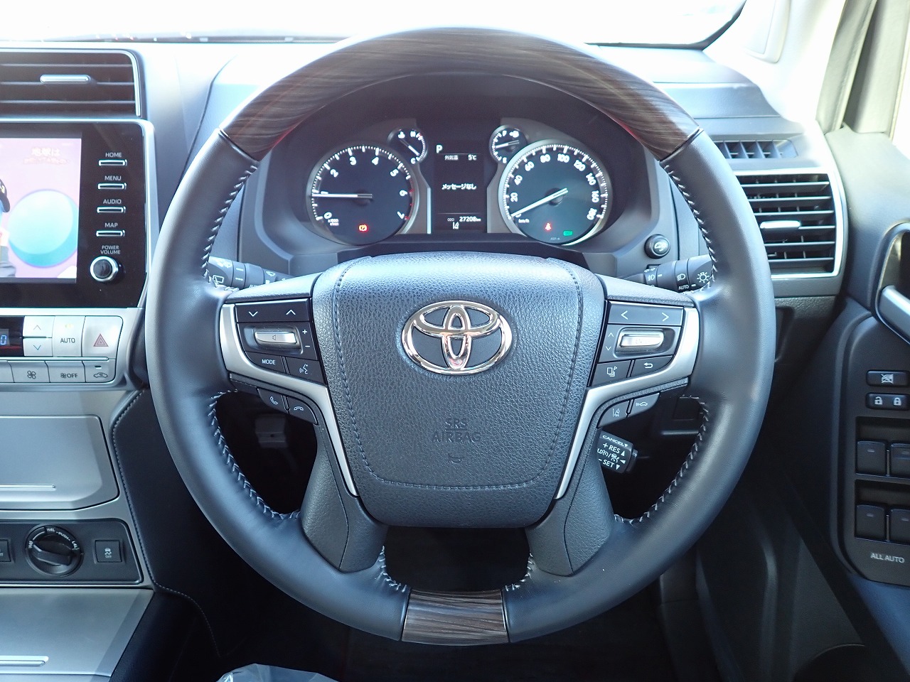 TOYOTA Land Cruiser Prado