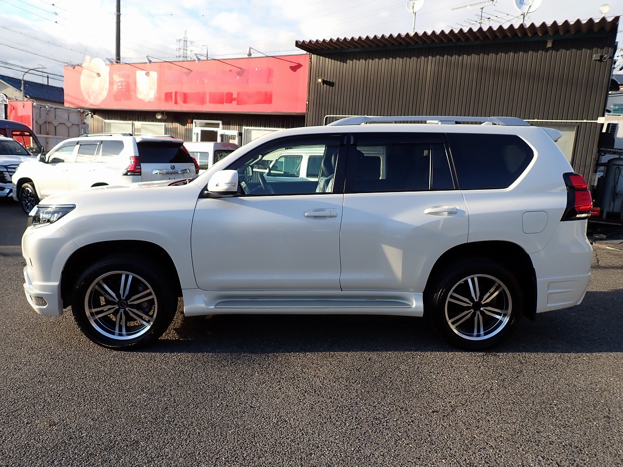 TOYOTA Land Cruiser Prado