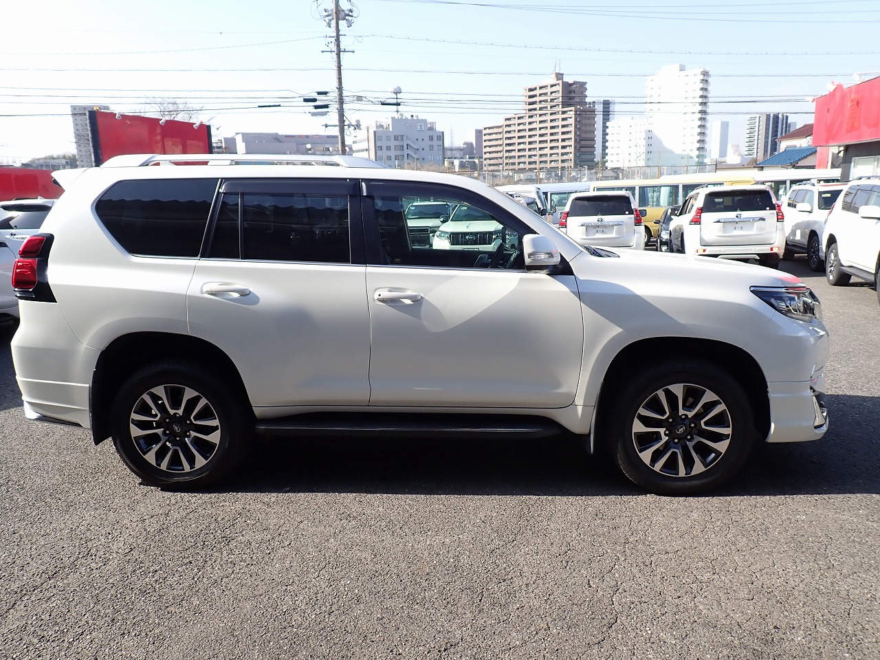 TOYOTA Land Cruiser Prado
