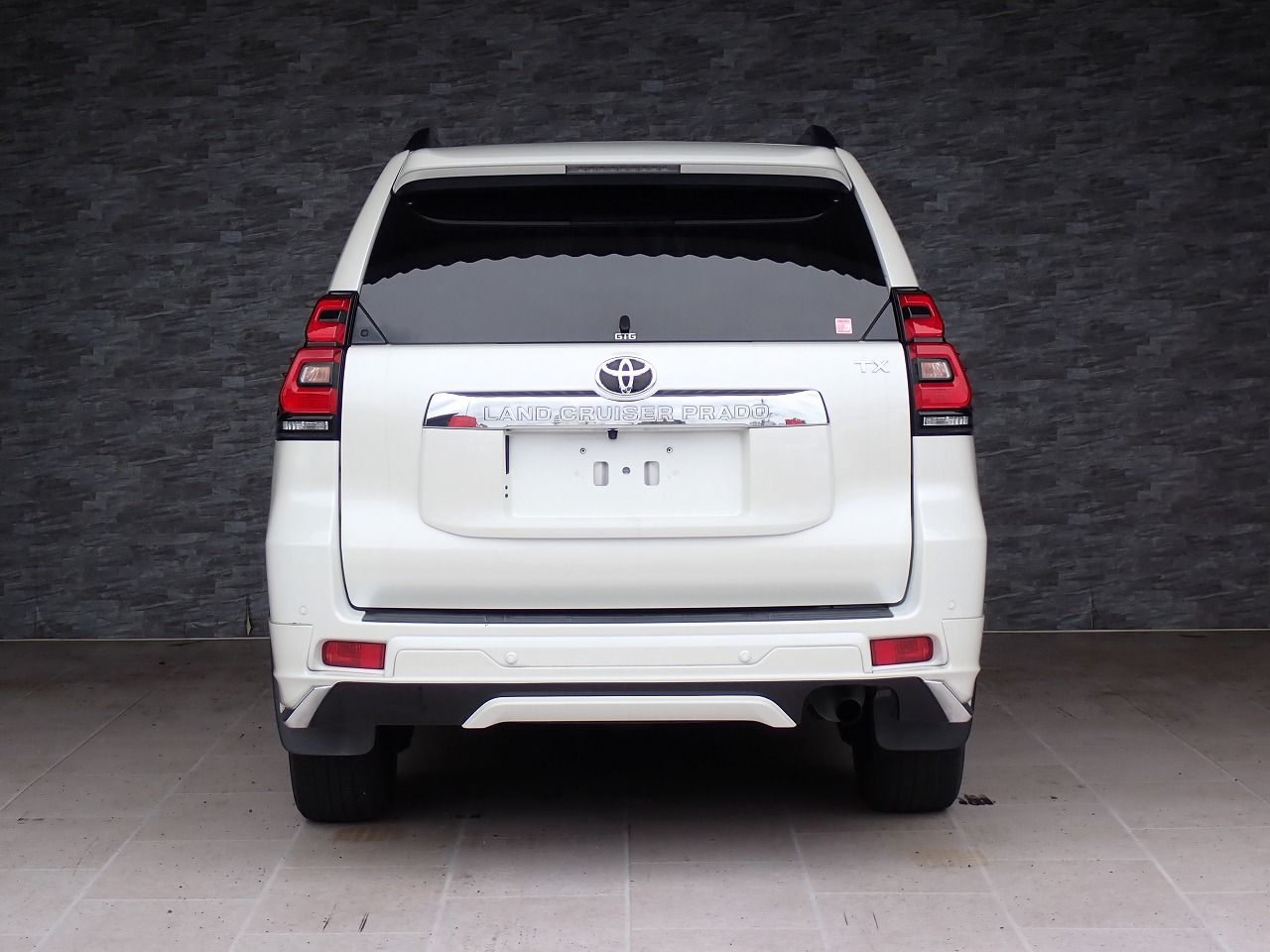 TOYOTA Land Cruiser Prado