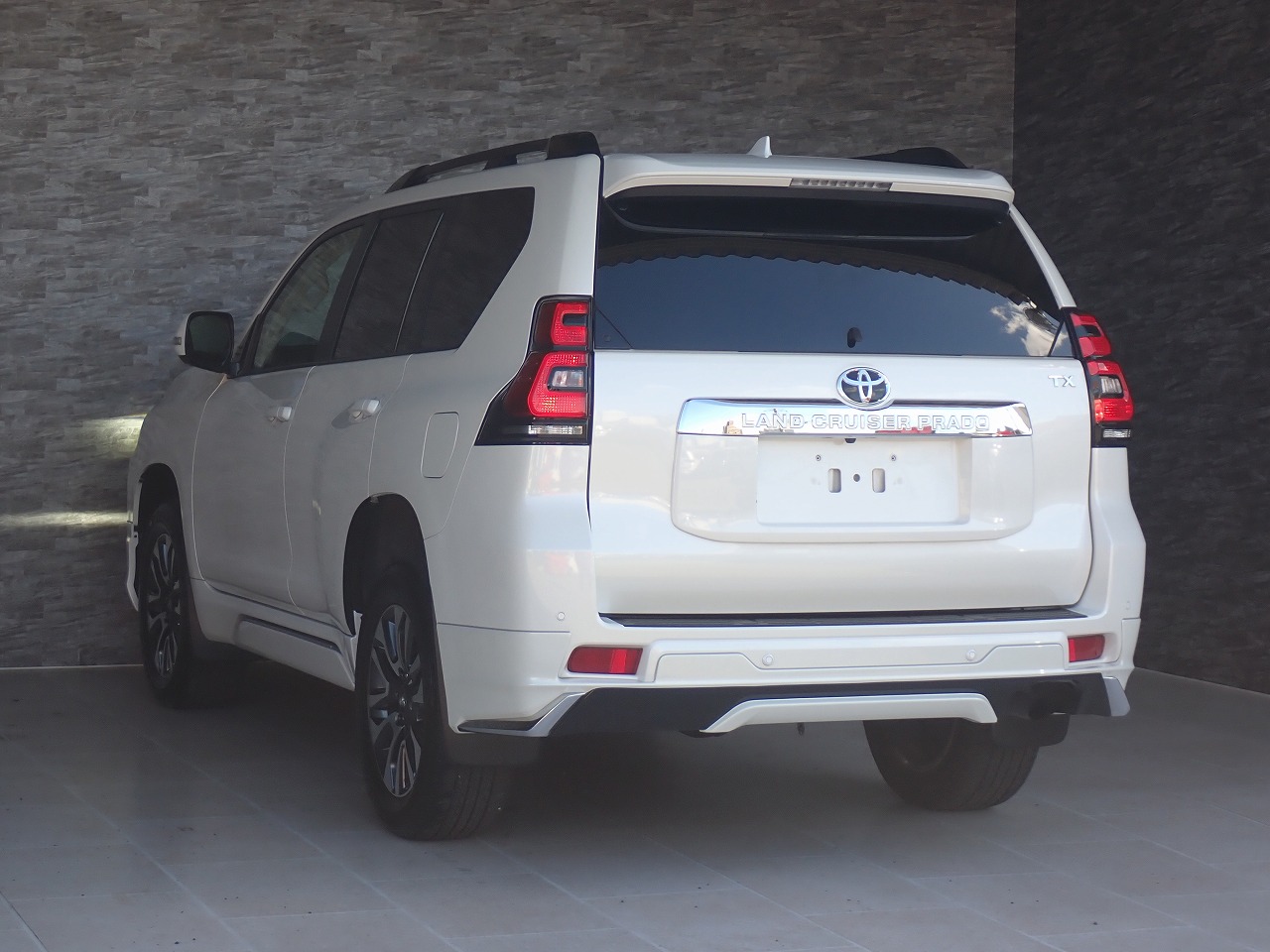 TOYOTA Land Cruiser Prado
