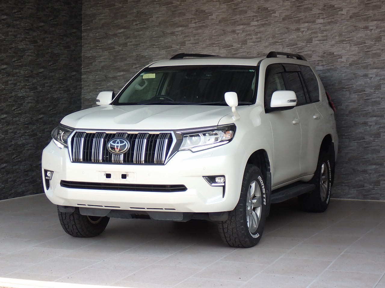 TOYOTA Land Cruiser Prado