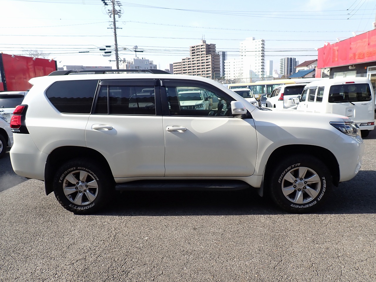TOYOTA Land Cruiser Prado