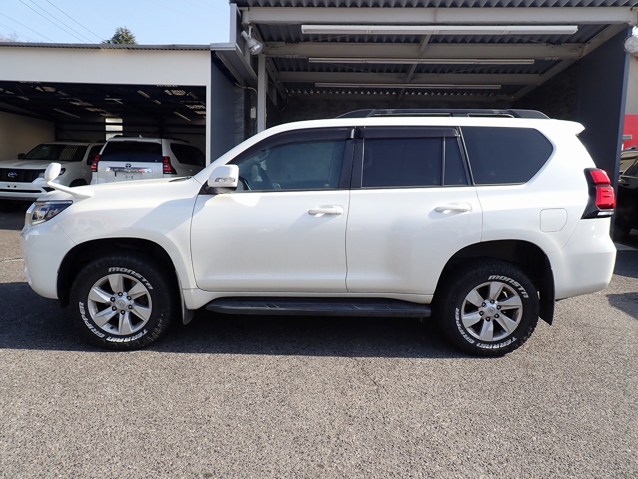 TOYOTA Land Cruiser Prado