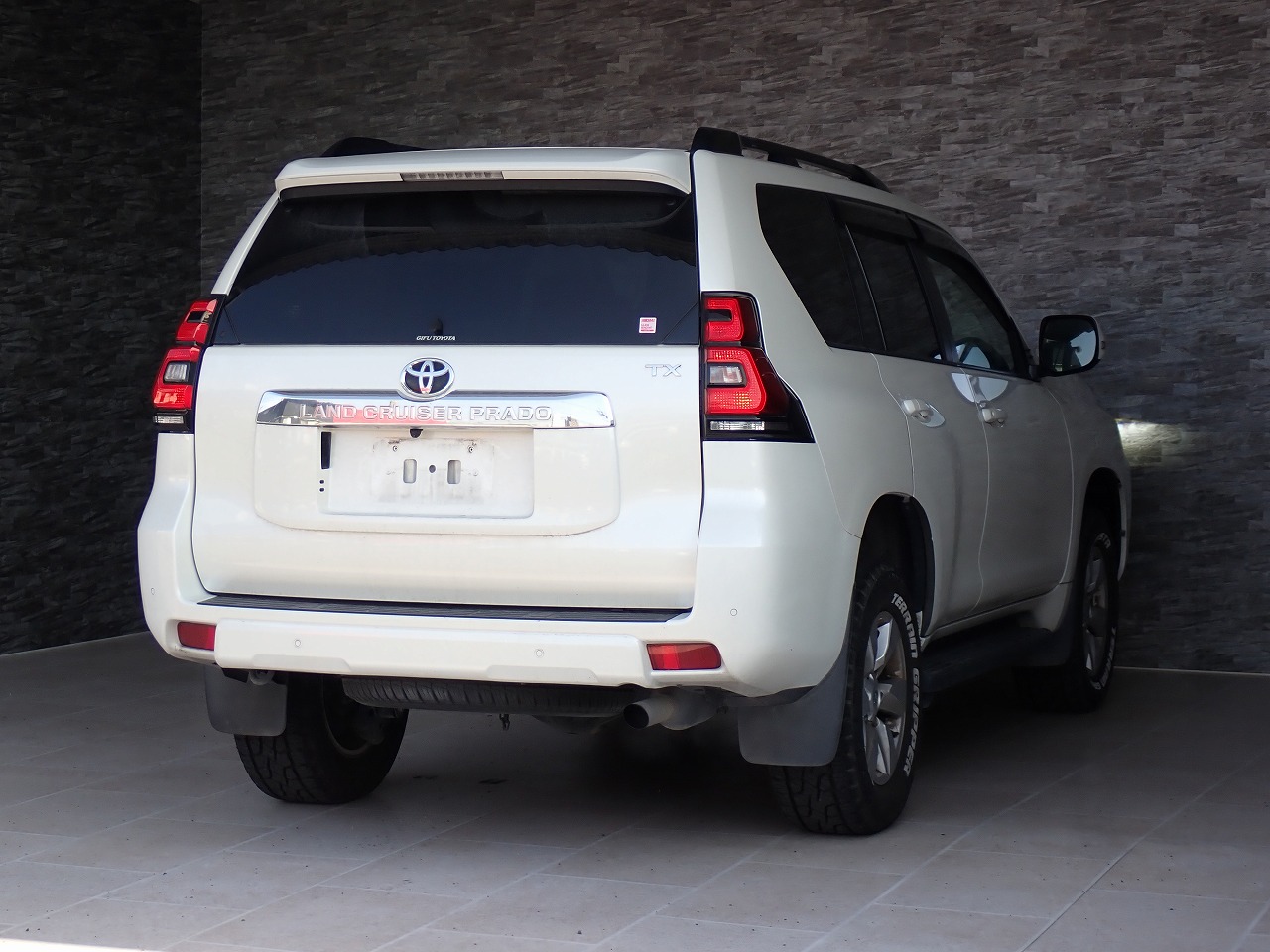 TOYOTA Land Cruiser Prado