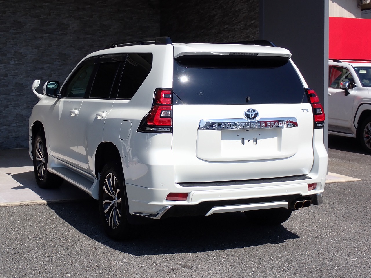 TOYOTA Land Cruiser Prado