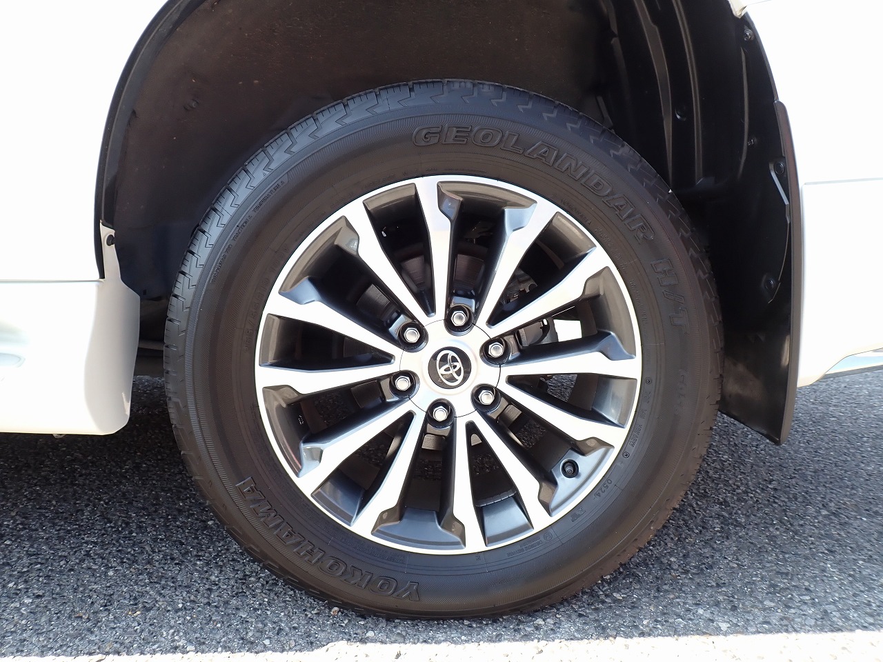 TOYOTA Land Cruiser Prado