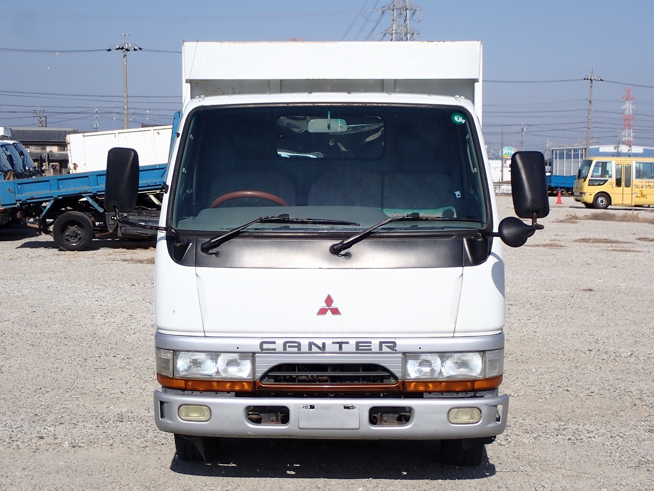 MITSUBISHI Canter