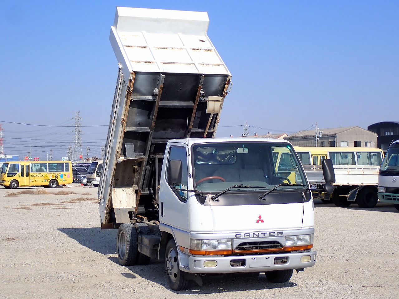 MITSUBISHI Canter