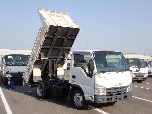 ISUZU Elf Truck