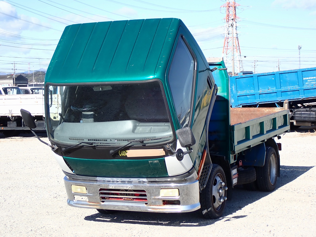 MITSUBISHI Canter