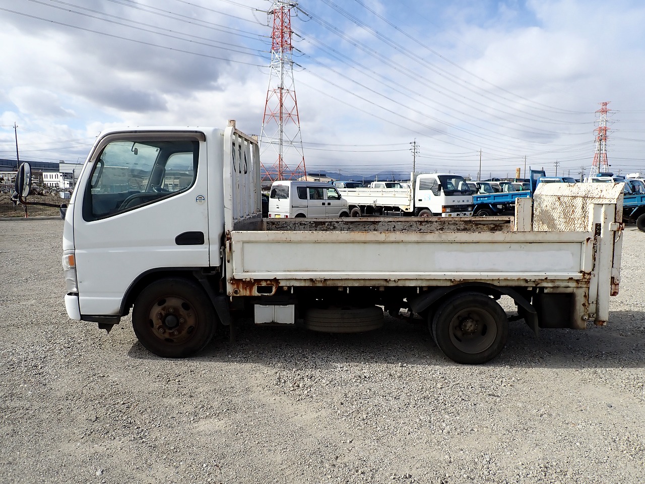 MITSUBISHI Canter