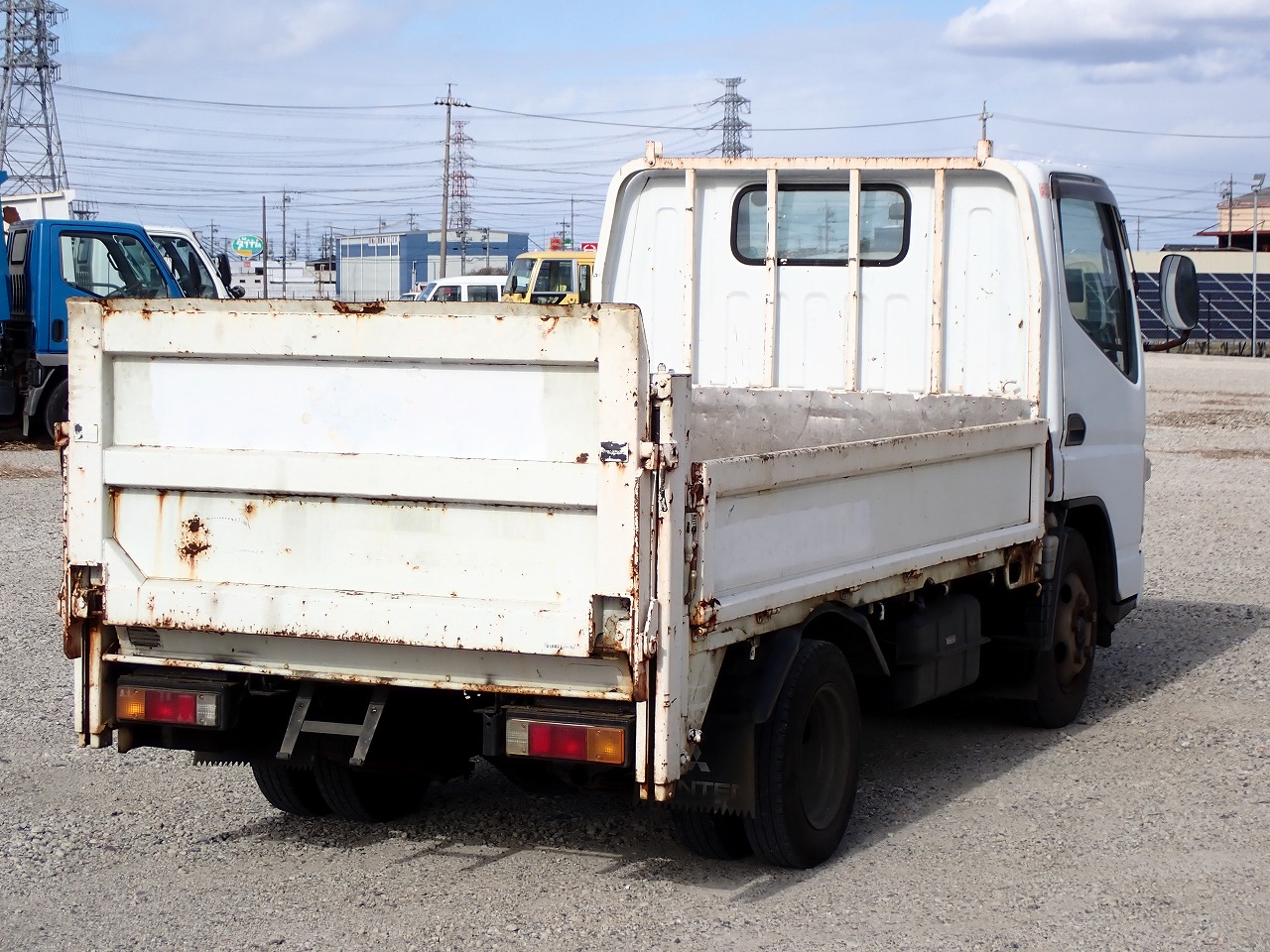MITSUBISHI Canter