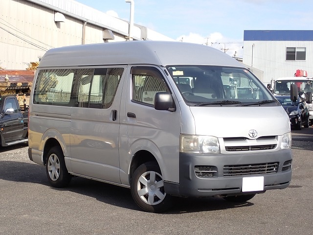 TOYOTA Regius Ace 
