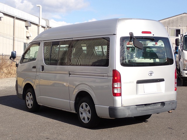TOYOTA Regius Ace 