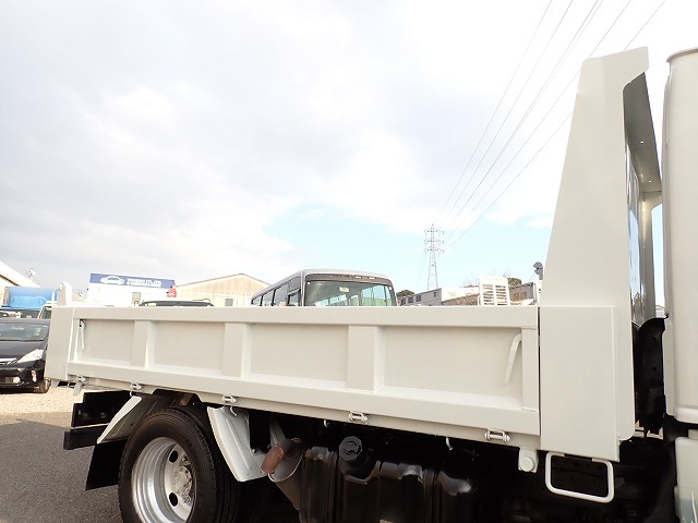 ISUZU Elf Truck
