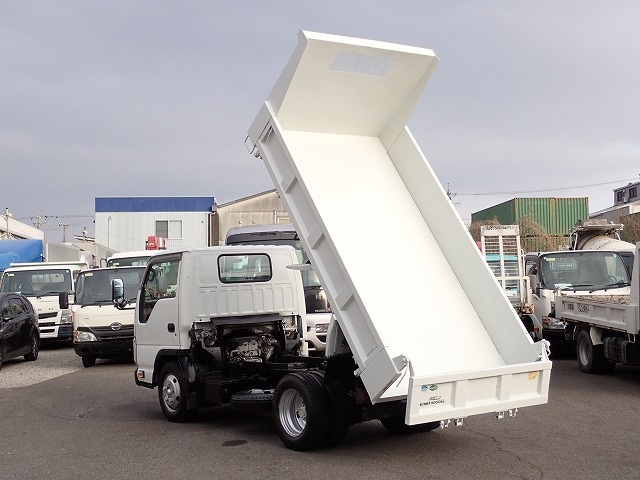 ISUZU Elf Truck